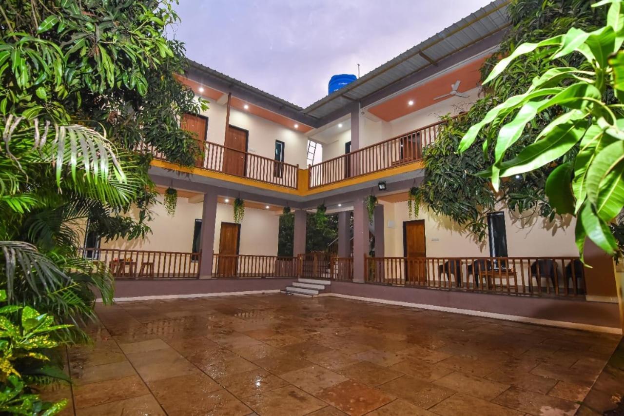 Sk Holiday Homes Алибаг Экстерьер фото